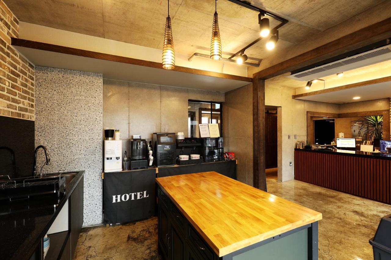 Cornerstone Hotel Согвипхо Экстерьер фото